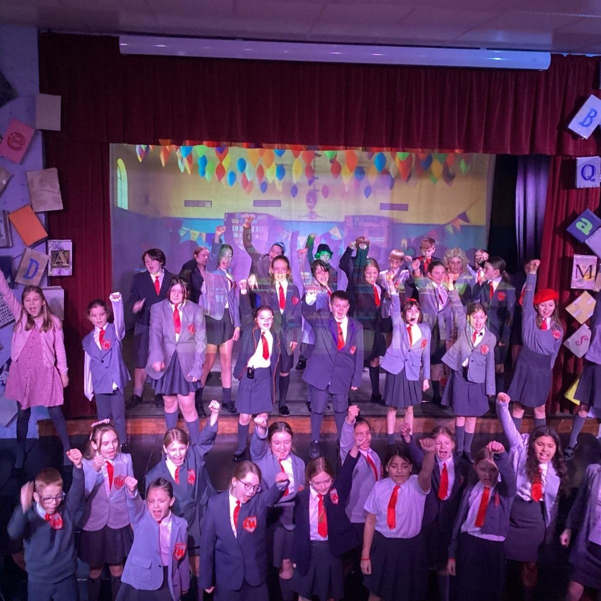 edge-hill-academy-matilda-production